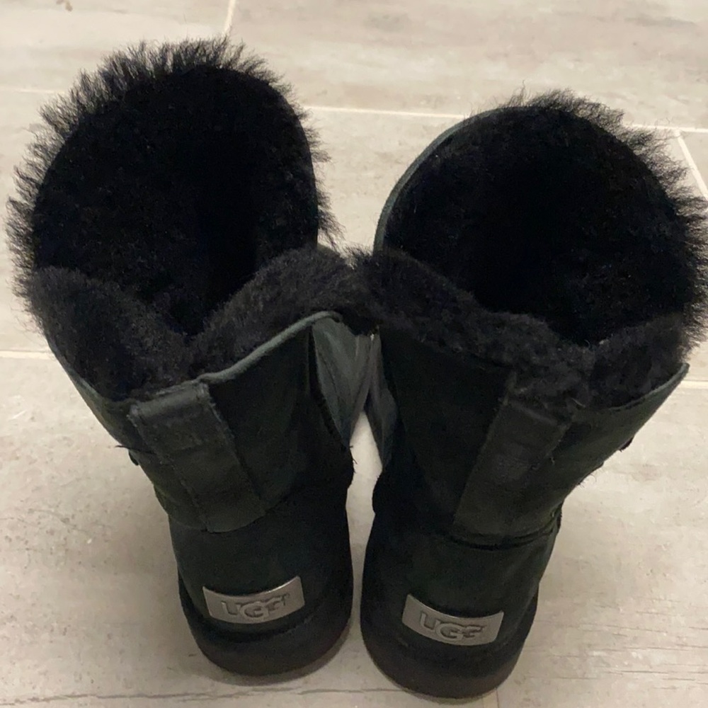 Ugg black Renley boots size 7